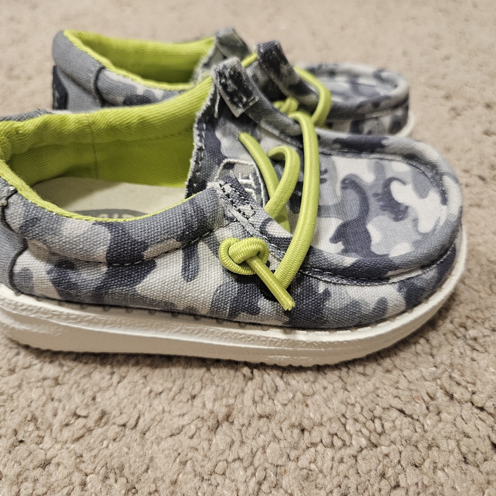 Hey Dude Toddler Gray and Green Dino Camo Sneakers